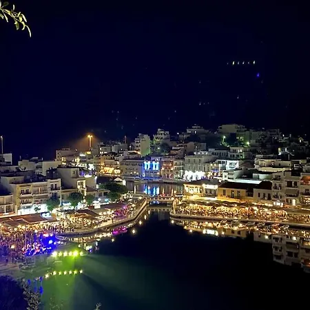 Kamari- Stunning Views