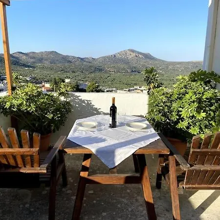 Kamari- Stunning Views Apartamento *